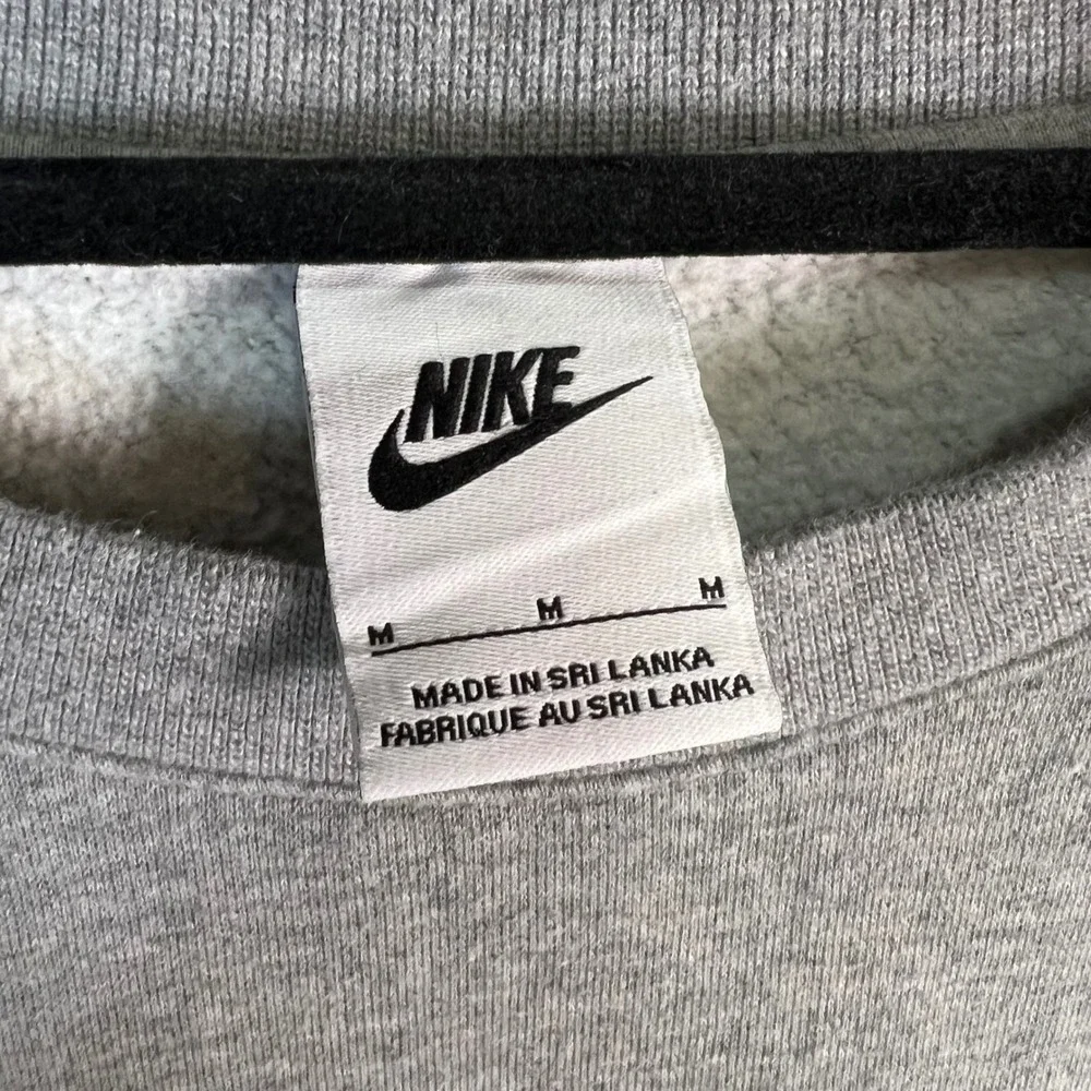 Nike Sportswear Club Fleece Crewneck Sweatshirt Gray Mens‎ Medium Swoosh Logo